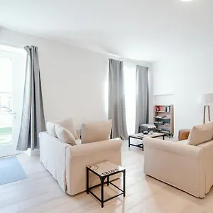 Borgovico Garden - The House Of Travelers Apartment
